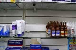 Coronavírus: Procura dispara e farmácias ficam sem máscaras e álcool em Campo Grande