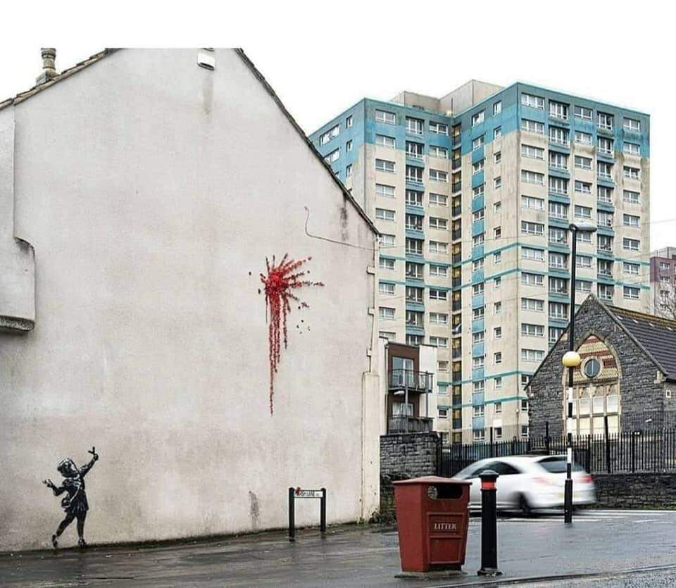 Banksy confirma autoria de nova obra em Bristol.