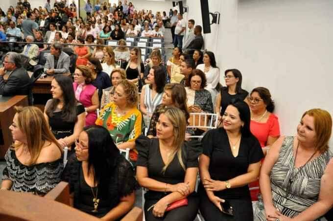 Gari é destaque entre homenageadas dos deputados de MS pelo Dia da Mulher