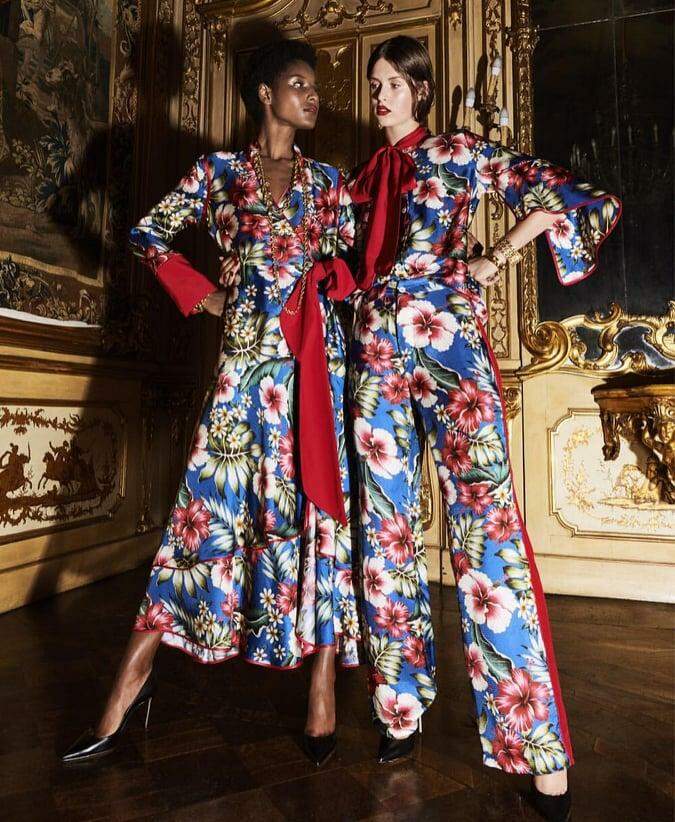 Pijamas italianos de luxo, inspirados na literatura .