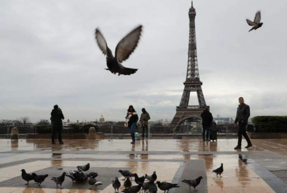 Locais turísticos ou de grande circulação pelo mundo tiveram diminuição de público após o Convid-19.