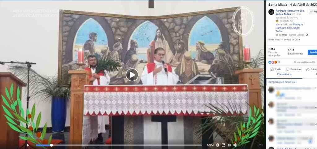 Com igrejas fechadas, católicos acompanham missa do Domingo de Ramos pela TV ou pela internet
