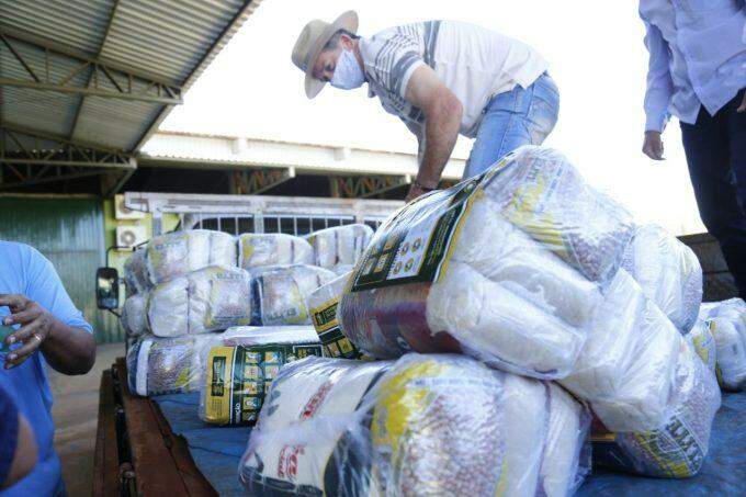 Entrega das 60 mil cestas básicas para municípios de MS será dividida em três etapas