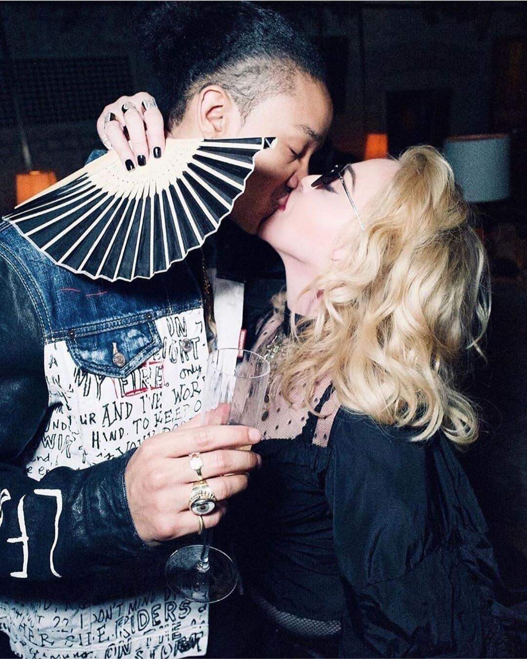 Dançarino Ahlamalik Williams é o novo namorado da Madonna
