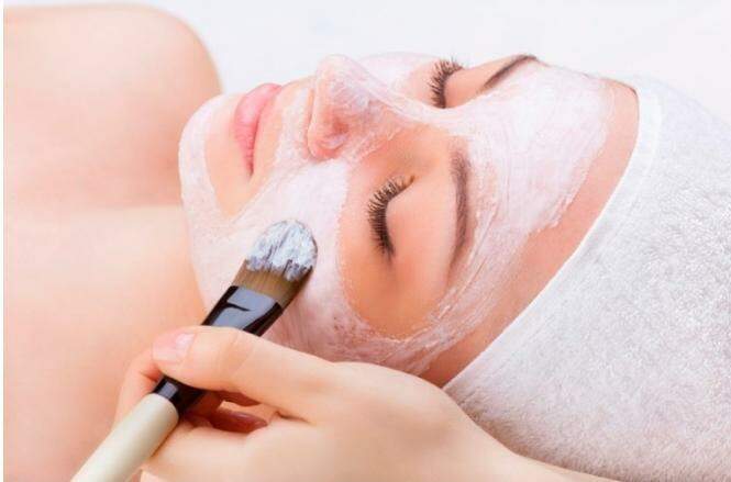 Entenda mais sobre a Revitalização Facial com a esteticista Danielli Heritier