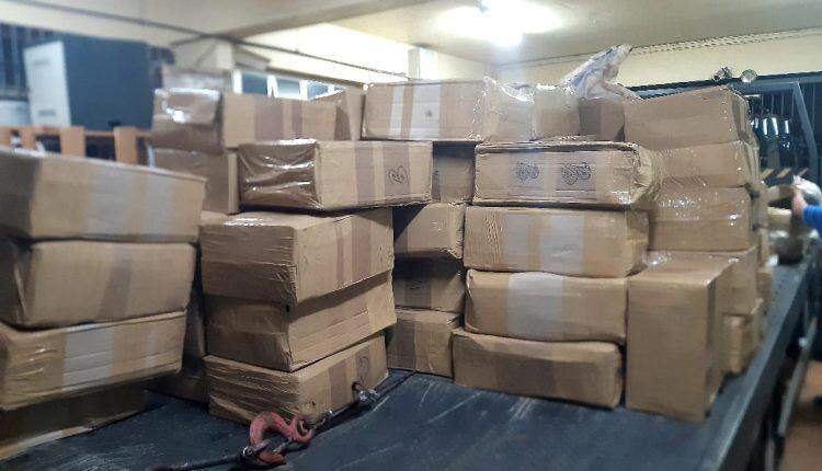 Presos com 3,4 toneladas de maconha disfarçavam depósito com oficina no Santa Mônica