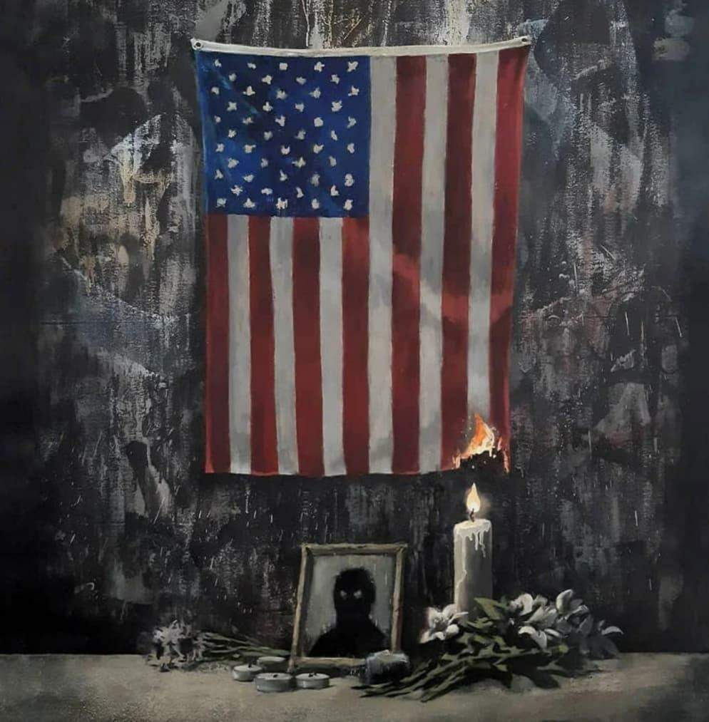 Banksy pinta bandeira dos Estados Unidos em chamas em tributo a George Floyd.