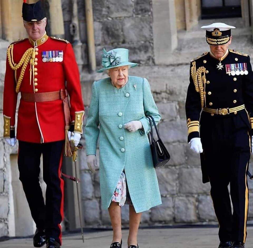 Rainha Elizabeth, durante o Trooping the Colour 2020