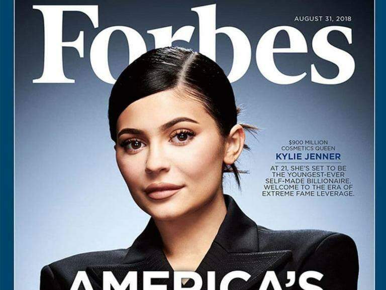 Kylie Jenner removida da lista da Forbes por possível fraude
