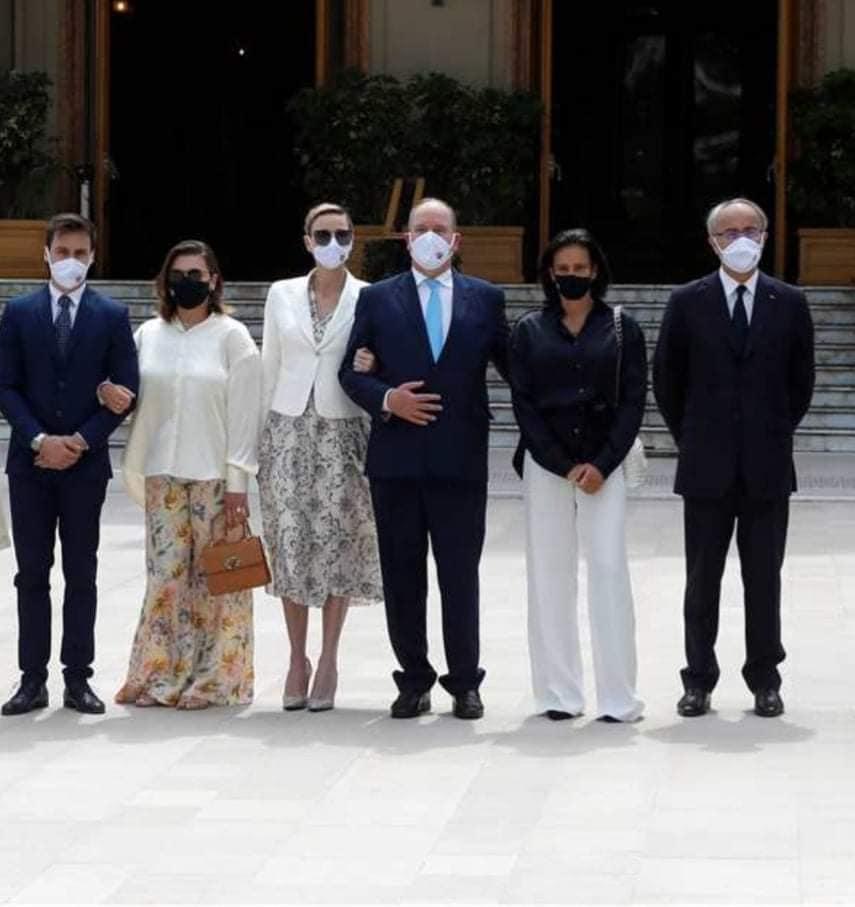 A abertura de um novo cassino em Monte Carlo reúne a família real de Mônaco