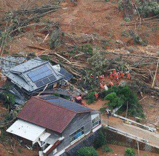 Chuvas fortes deixam mortos desabrigados e desaparecidos no Japão.