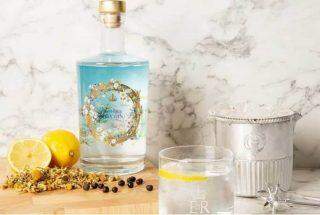 Realeza britânica lança Gin feito com produtos cultivados em Palácio.