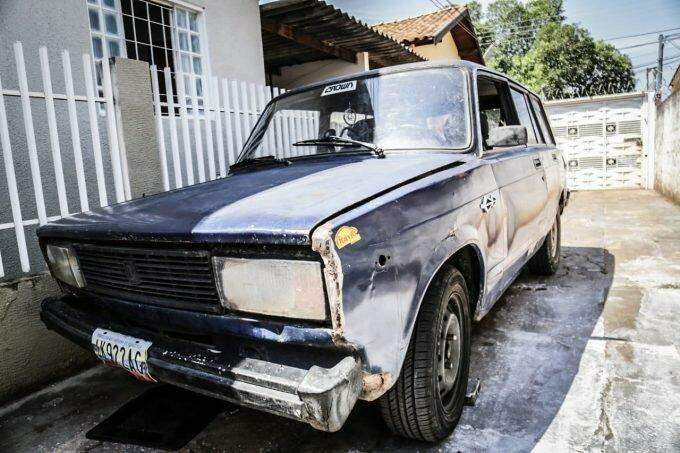 Família venezuelana viajou mais de 11.000km com carro russo atrás de sonho