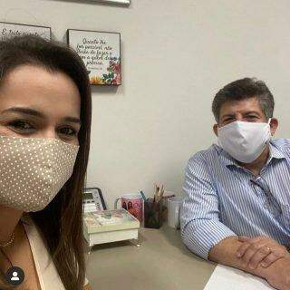 De máscara com foto ou decoração de coronavírus, políticos de MS inovam na pandemia