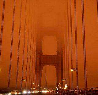 Incêndios florestais deixam o céu de São Francisco laranja .