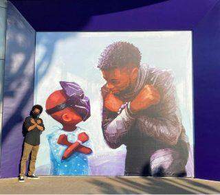 Disney inaugura mural com homenagem à Chadwick Boseman