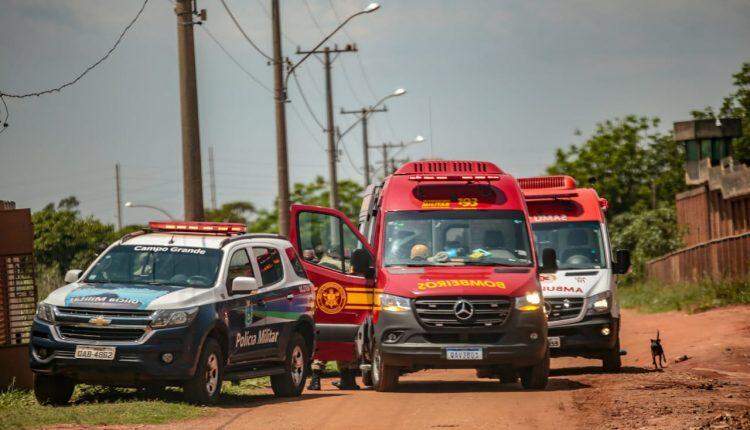 VÍDEO: De cima da torre da Máxima, policial atira em rapaz que jogava drogas para dentro do presídio