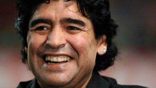 Diego Maradona morre aos 60 anos, após parada cardiorrespiratória.