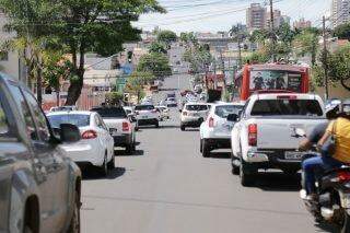 Comerciantes da Rua Bahia reclamam de obras para corredor de ônibus