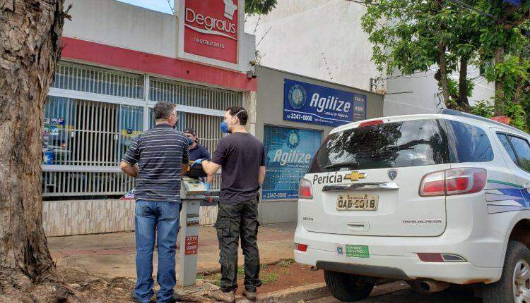 Casal de ladrões é preso após arrombar restaurante na 15 de Novembro