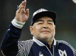 Cirurgia no cérebro de Maradona é feita com sucesso