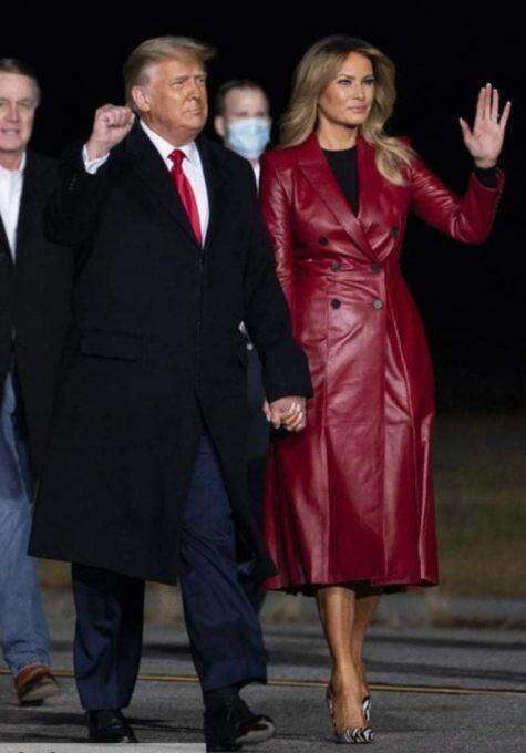 Melania Trump aposta forte no seu mais recente ‘look’: casaco Alexander McQueen e sapatos Manolo Blahnik