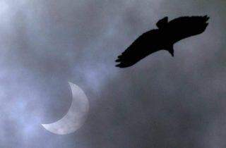 Eclipse solar deixa regiões do Chile e Argentina no escuro