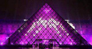 David Guetta grava concerto de fim de ano junto ao Museu do Louvre