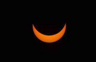 Eclipse solar deixa regiões do Chile e Argentina no escuro