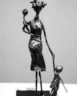 As encantadoras esculturas poéticas de Sandra Barreiro