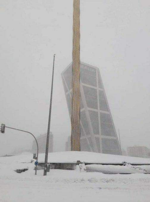 Tempestade "Filomena" cobre de neve grande parte de Espanha