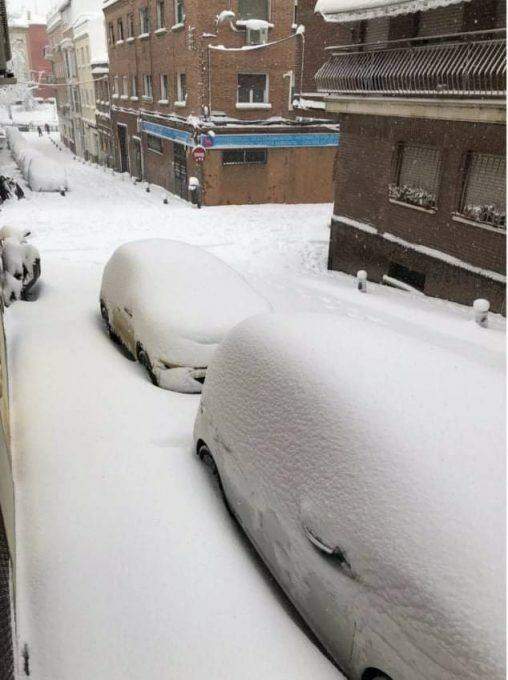 Tempestade "Filomena" cobre de neve grande parte de Espanha
