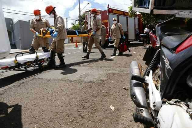 Motociclista perde direção após pneu furar, cai e se fere no Monte Líbano