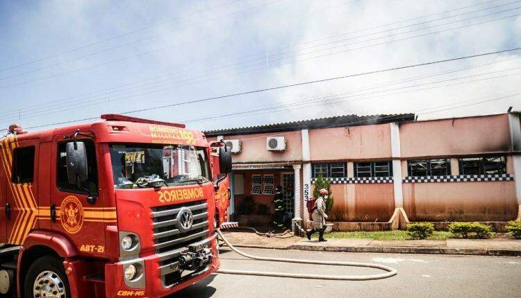 Loja de artesanato com produtos em MDF é destruída por incêndio no Monte Castelo
