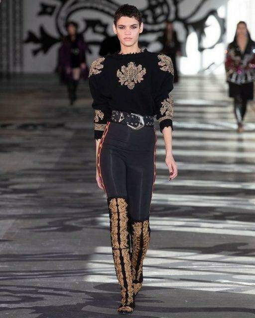 Kerolyn desfilando para Milão Fashion Week