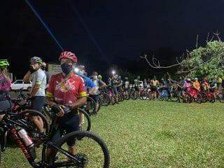 Ciclistas fazem pedalada por mais segurança após morte de Emanuelle em Campo Grande