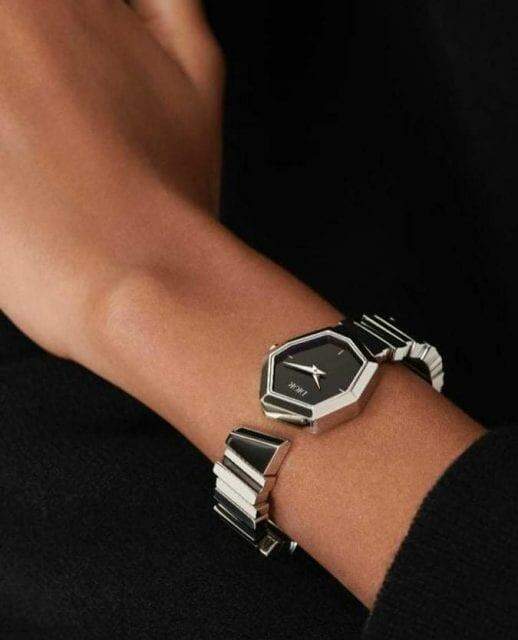 Design incomparável e original na nova coleção de relógios Dior.