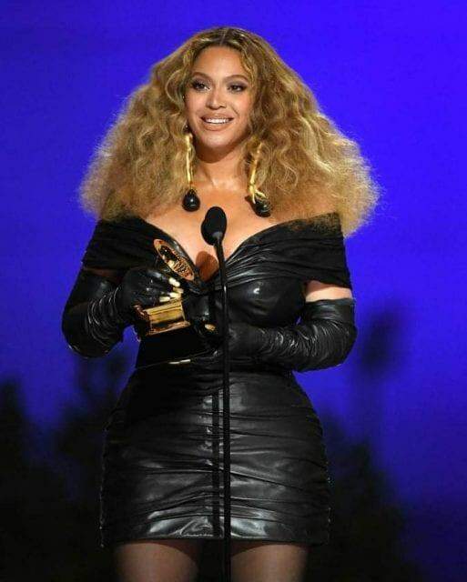 Beyoncé se torna a artista mais premiada da história do Grammy Awards