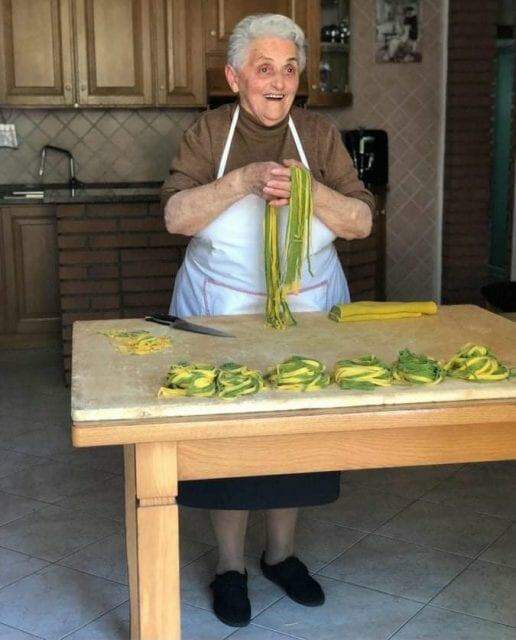 Pasta Grannies celebra receitas clássicas das nonnas italianas