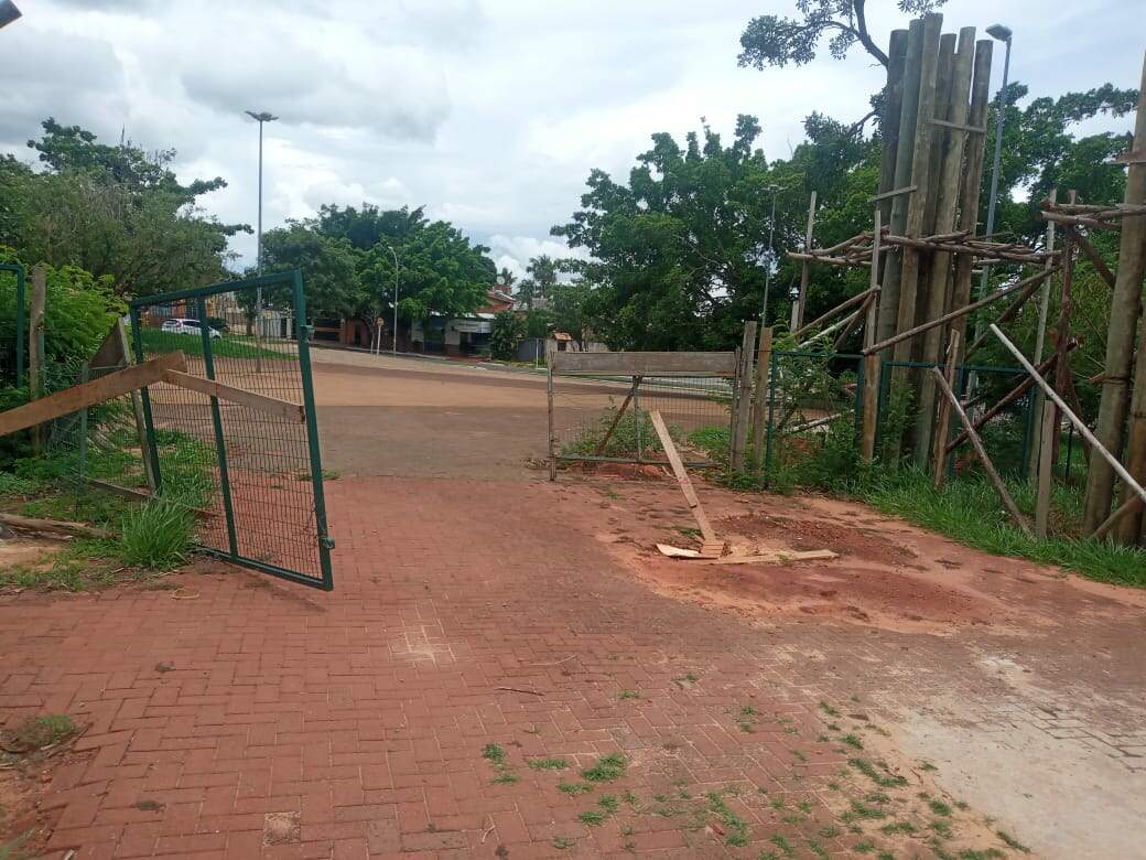 whatsapp image 2022 02 10 at 13.23.14 - Parque do Sóter não passa por manutenções e moradores reclamam: 'Abandonado e cheio de bandidos'