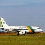 Bolsonaro em MS? Avião presidencial chama a atenção no Aeroporto de Campo Grande