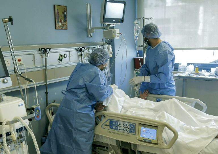 Mais de 258 mil profissionais de saúde foram infectados pela covid-19