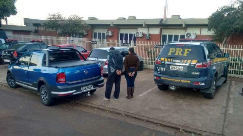 Carro roubado de idosa é recuperado a caminho do Paraguai