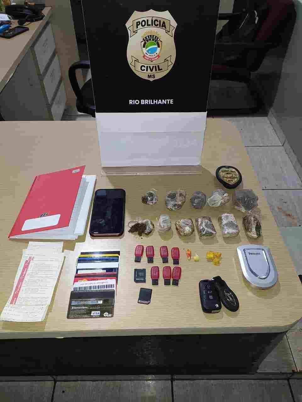 ‘Distribuidor’ de drogas em cidade de MS é preso em flagrante com maconha e cocaína