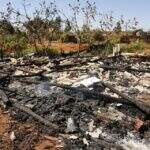 Após barraco ser destruído no Linhão, moradores acreditam em incêndio criminoso