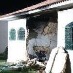 Explosão que derrubou parede em Campo Grande teria começado em modem, diz garoto