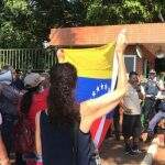 Encarregado de Maduro comemora saída de grupo ligado a Guaidó de embaixada
