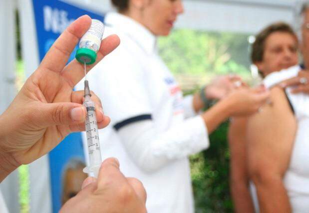 Vacinação contra a gripe acontece nos CRSs neste feriado prolongado