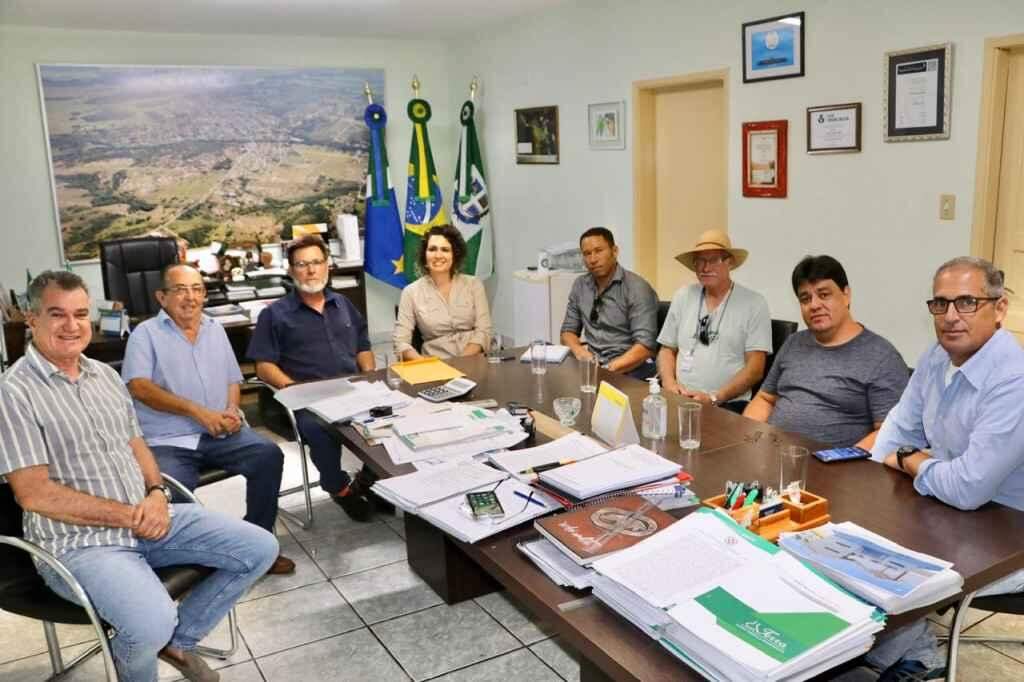 Prefeitura e guias turísticos retomam negociação sobre Gruta do Lago Azul