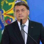 Bolsonaro diz que governo trabalha com alternativas para financiar Auxílio Brasil